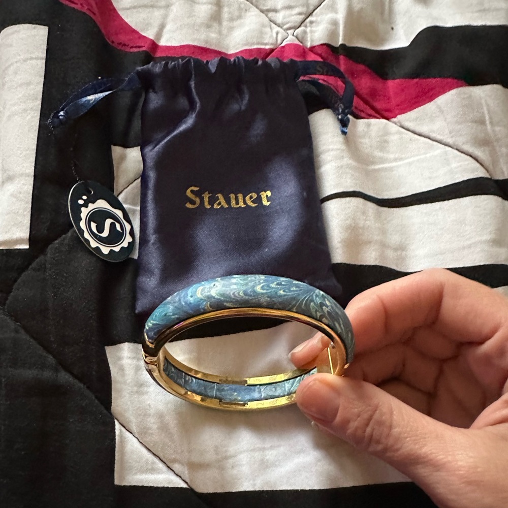 NWT Handmade Stauer Gold & Blue bengal bracelet